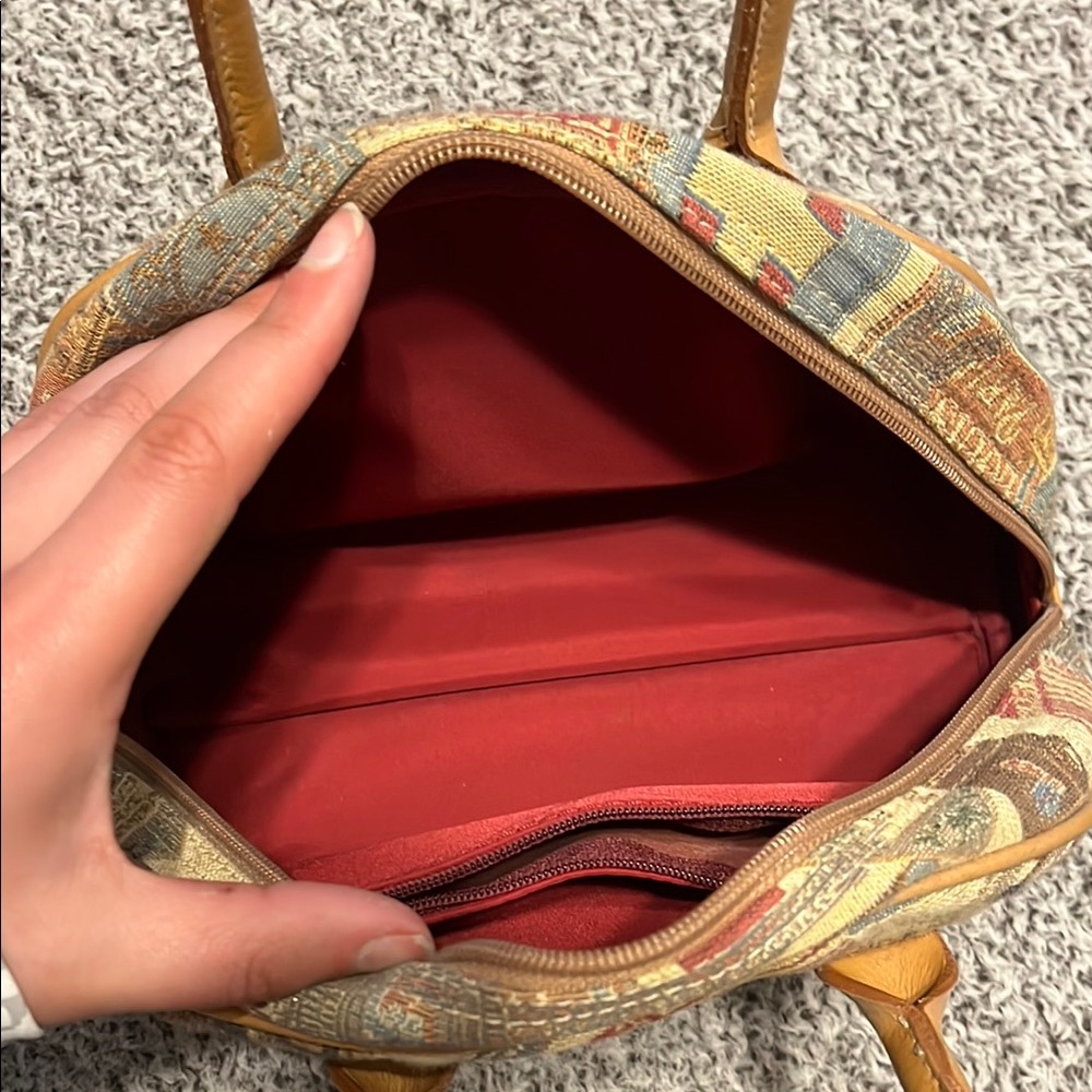 Parisian Print Women's Handbag - Picture 2 of 2